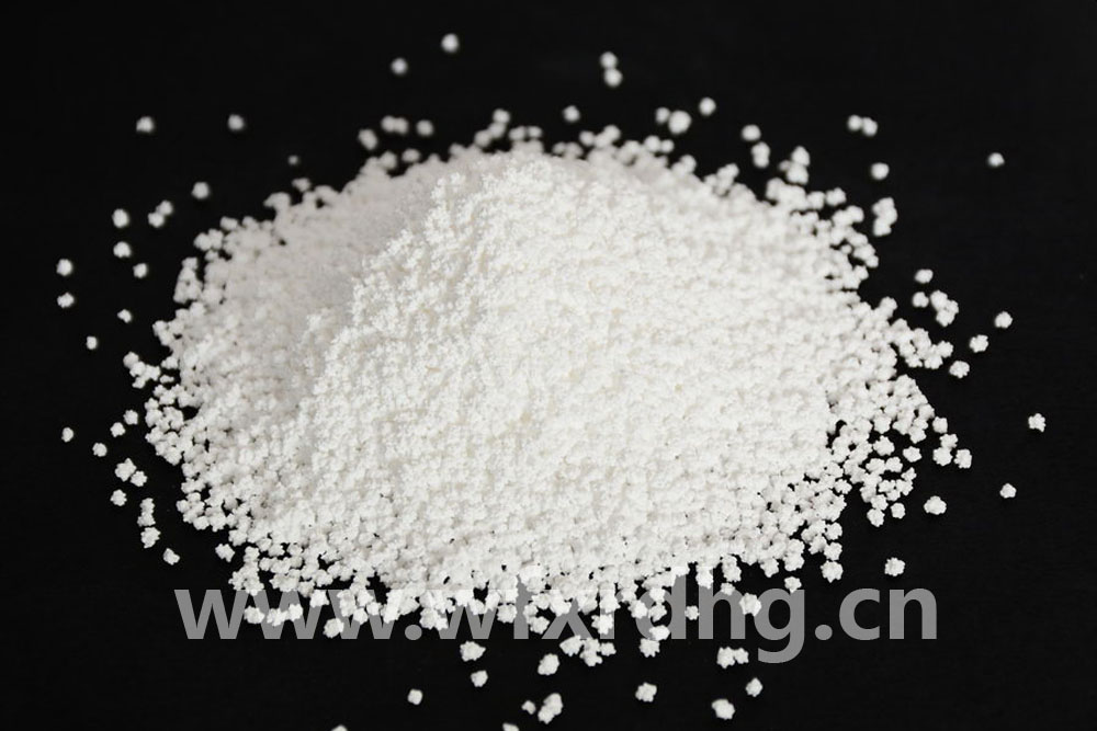 Anhydrous calcium chloride ball