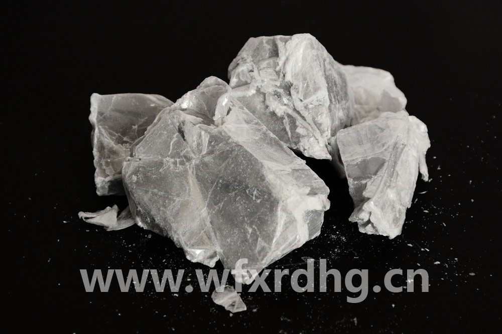 Anhydrous magnesium chloride block